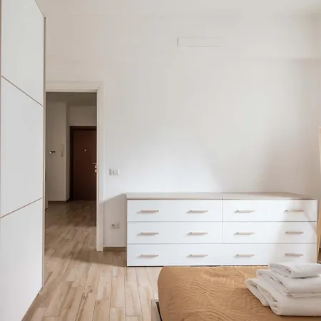 Loverhome 1 Roma